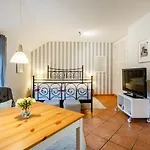 Gulfhof Butendiek - Ferienapartments Neuharlingersiel