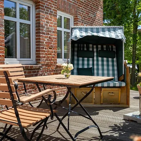 Gulfhof Butendiek - Ferienapartments * Neuharlingersiel