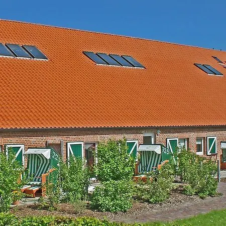 Gulfhof Butendiek - Ferienapartments * Neuharlingersiel
